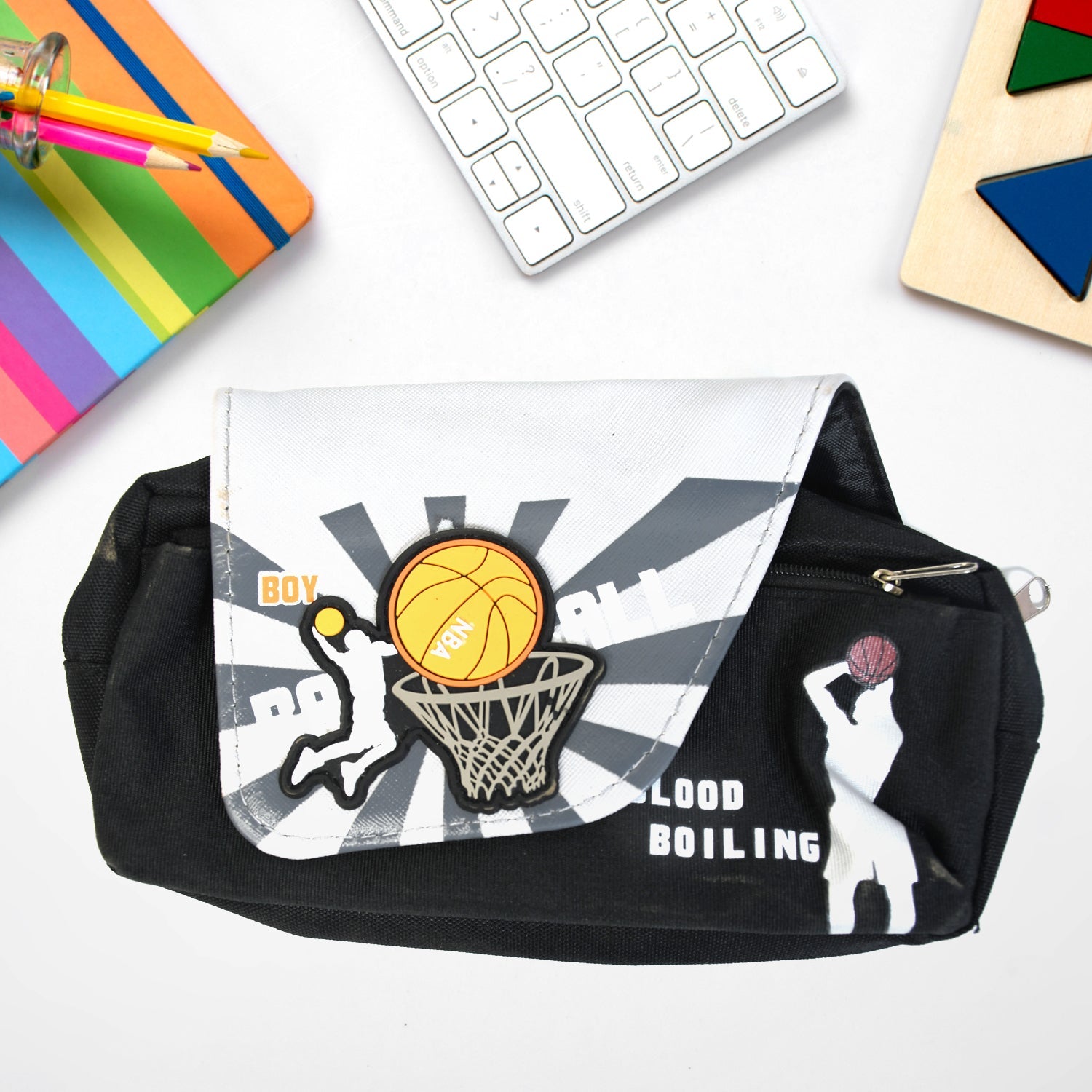 Mix Design Pouch – Stylish and Versatile Storage Bag (1pc) Mix Design Pouch – Stylish and Versatile Storage Bag (1pc)